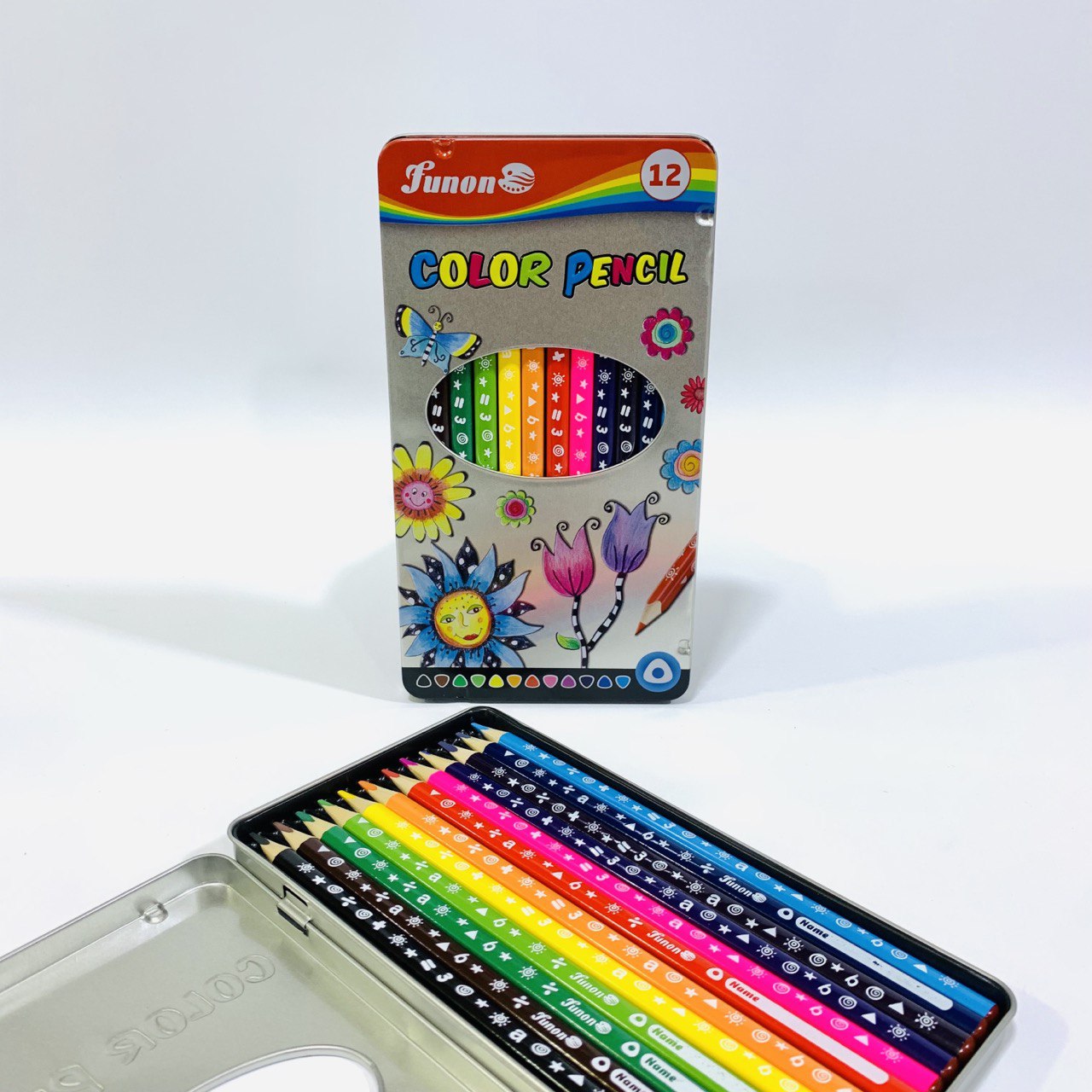 photo_1_2023-12-09_15-44-40 الوان خشبية فنون 12 لون علبة حديد - الصورة 1