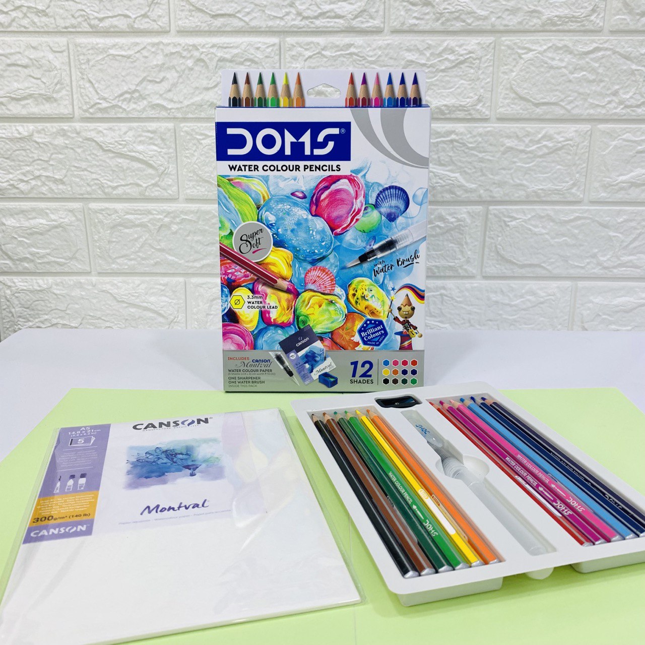 photo_2_2023-12-26_14-21-44 الوان خشبية مائية مع قلم ريشة دومز 12 درجة - الصورة 1