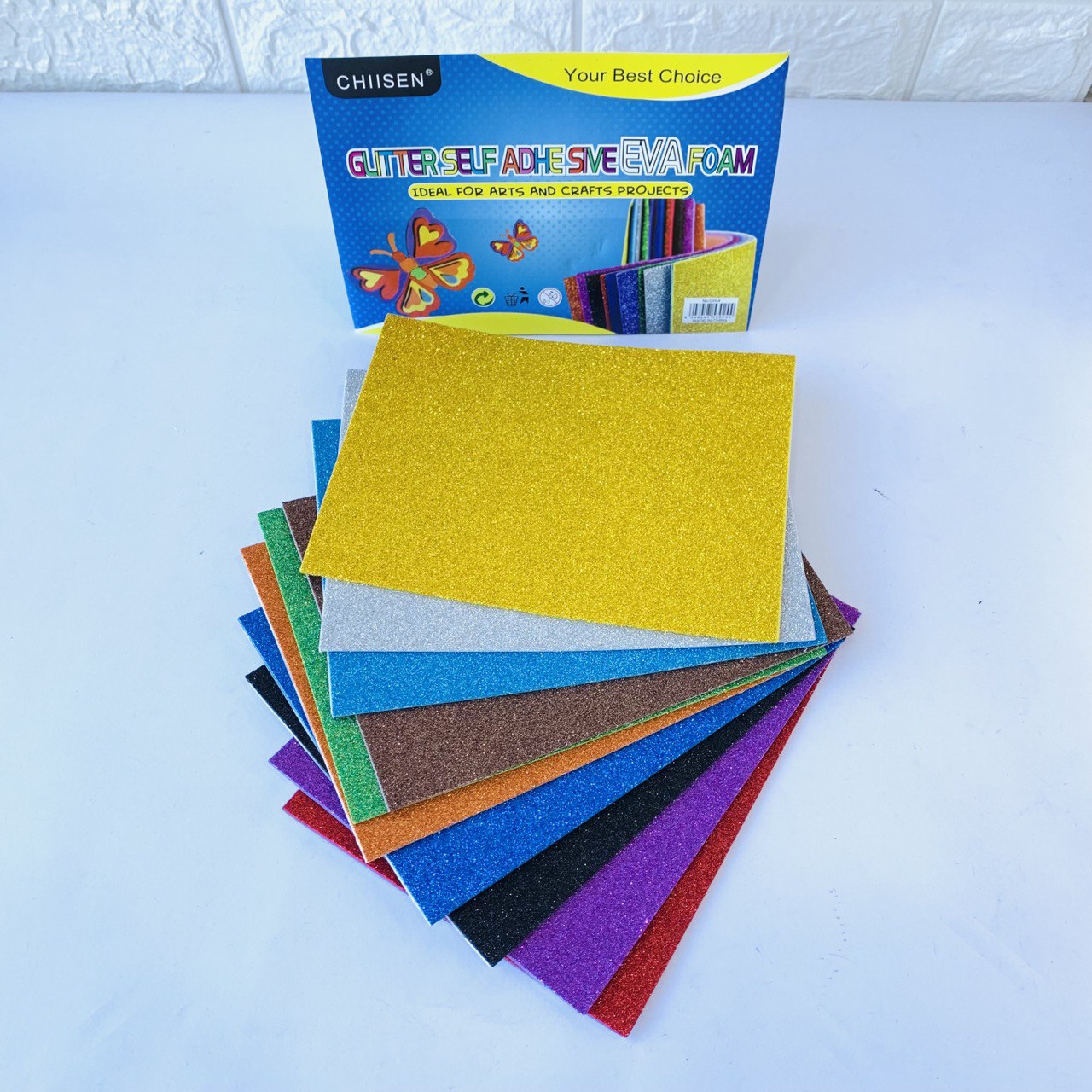 photo_1_2024-01-01_14-42-40 ورق فوم لماع لاصق 10 لون مقاس 20*15 سم A5 - الصورة 1