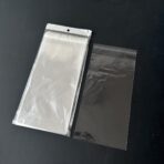 اكياس خلوط شفافة لامعه مع لاصق للأعياد والمناسبات مقاس 25*13 سم