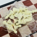 ⁦شطرنج كلاسيكي بلاستيك للتسلية والتعليم مقاس 33*33 سم⁩ - الصورة ⁦3⁩