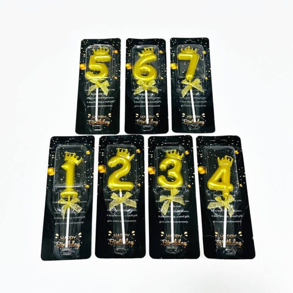 شمعة كيك ارقام مع تاج ذهبية تغريسة طول 13 سم