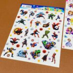 ⁦ورقة طوابع لاصقة للأطفال رسومات شخصيات أولاد & بنات⁩ - الصورة ⁦2⁩