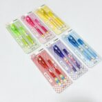 ⁦اقلام الحبر السرية لا ترى إلا بالاضاءة الخاصة كيوت 2 اقلام⁩ - الصورة ⁦2⁩