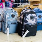 ⁦حقيبة شبابية طيارة جيشية It's ok مناسبة للإعدادي والثانوي⁩ - الصورة ⁦5⁩