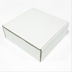 بوكس كارتون أبيض للهدايا وأصحاب المشاريع الصغرى