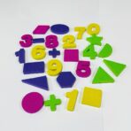 ⁦مجموعة حروف عربي انجليزي أرقام مغناطيسية فوم لاصقة على السبورة⁩ - الصورة ⁦2⁩