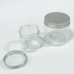 ⁦علب بلاستيك شفافة لحفظ المنتجات والكريمات غطاء فضي حجم 100 & 200 مل⁩ - الصورة ⁦4⁩