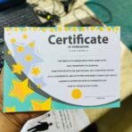 ⁦شهادة شكر وتقدير انجليزي جاهزة للجنسين مقاس A5⁩ - الصورة ⁦2⁩