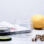 ⁦علب بلاستيك شفافة لحفظ المنتجات والكريمات غطاء فضي حجم 100 & 200 مل⁩ - الصورة ⁦11⁩