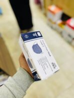 ⁦علبة كمامة سوداء 50 قطعه مقاس ستاندر⁩ - الصورة ⁦3⁩