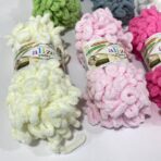 ⁦خيوط اليز بوفي الناعمة لصنع البطانية والشال والملابس - 9 متر - 100 جرام⁩ - الصورة ⁦4⁩