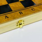 ⁦شطرنج خشبي 3 العاب في 1 مع داما و لعبة طاولة للجمعات العائلية⁩ - الصورة ⁦3⁩