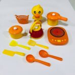 ⁦لعبة طقم مطبخ بطوط اصفر مع لعبة وعدة كاملة⁩ - الصورة ⁦6⁩