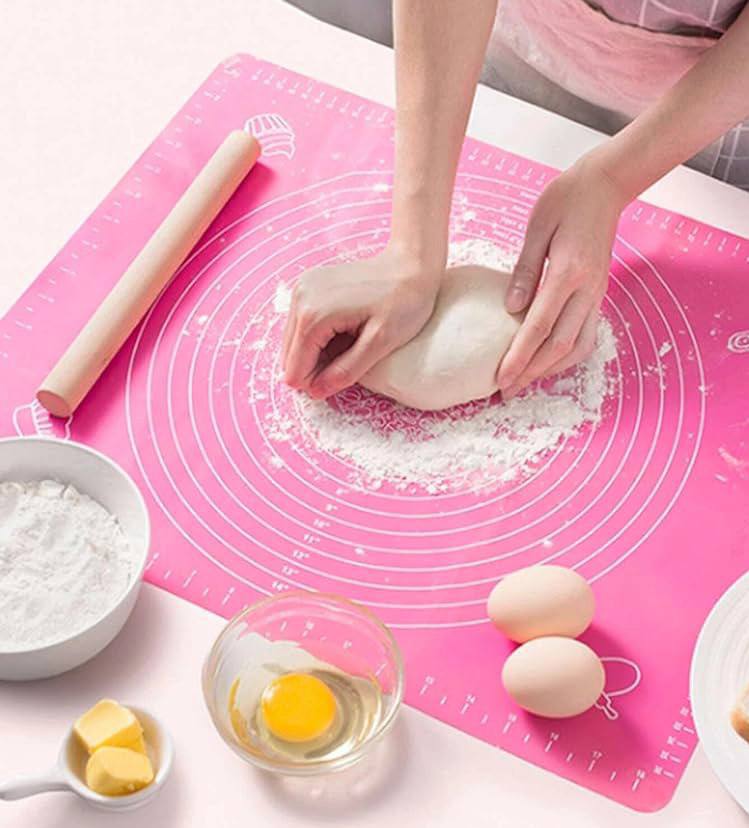 photo_1_2025-02-17_19-01-58 مفرش سيليكون لفرد العجين و الخبز والـ بيتزا مدرج بالسانتي مقاس 45×50 - الصورة 1