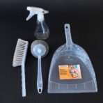 طقم تنظيف المنزل 4 قطع فرشة ليفة , و بخاخ , و مكنسة ,  و لمامة