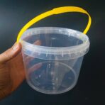 ⁦سطل بلاستيك 2.5 كيلو محكم الأغلاق لحفظ المنتجات ، الموالح والكعك و الحلويات أمن لحفظ الغذاء⁩ - الصورة ⁦5⁩