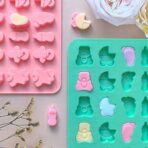 ⁦قالب سيليكون 36 تجويف تصميم حاجات البيبي دبدوب رضاعه لهاية عفسة بيبي عربة ولبسة MA93⁩ - الصورة ⁦3⁩