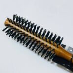 ⁦فرش استشوار مشط الشعر  مقبض خشبي - حلا / 3 اشكال⁩ - الصورة ⁦4⁩