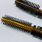 ⁦فرش استشوار مشط الشعر  مقبض خشبي - حلا / 3 اشكال⁩ - الصورة ⁦2⁩