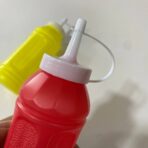 ⁦مجموعة 2 علب صوصات لون احمر واصفر ، كاتشب مايونيز عبوة 250 مل مناسبة عيد الاضحى⁩ - الصورة ⁦3⁩