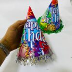 ⁦قبعة عيد ميلاد كرتون Happy Birthday مع زينة لامعه ، حجم متوسط⁩ - الصورة ⁦2⁩