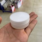 ⁦علبة بلاستيك كوزماتيك والكريمات 30 مل معتمة ضبابية مع غطاط قوي ومحكم بالاسفنج⁩ - الصورة ⁦3⁩