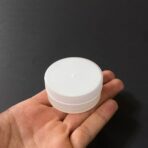 ⁦علبة بلاستيك كوزماتيك والكريمات 30 مل معتمة ضبابية مع غطاط قوي ومحكم بالاسفنج⁩ - الصورة ⁦6⁩