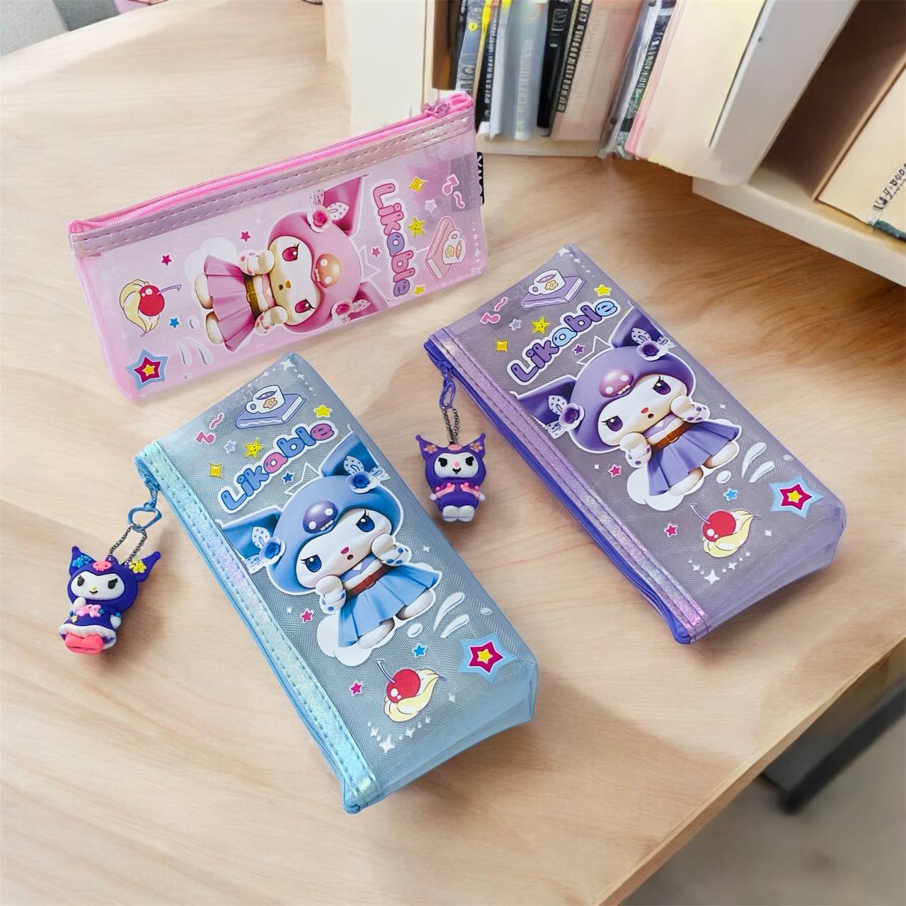 photo_12_2025-08-06_20-33-16 مقلمة شفافة كيرومي مع ميدالية بـ 3 ألوان تصميم جميل - الصورة 1