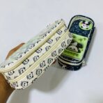 ⁦مقلمة باندا فاخرة مع دفتر ملاحظات وميدالية ، 2 جيوب 1 شفاف ، سوستة غليظة⁩ - الصورة ⁦3⁩