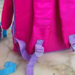 ⁦حقيبة مدرسية مناسبة صف اول / روضة مع مقلمة رسومات : كيرومي - ايلسا - صوفيا⁩ - الصورة ⁦4⁩