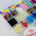 ⁦طقم لعبة صنع اكسسوارات واسوارات بنات مع 2 بكرات خيط⁩ - الصورة ⁦3⁩