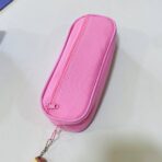 ⁦مقلمة ادوات مدرسية يونيكورن مع ميدالية 2 جيب⁩ - الصورة ⁦4⁩