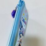 ⁦مقلمة شفافة كيرومي مع ميدالية بـ 3 ألوان تصميم جميل⁩ - الصورة ⁦6⁩