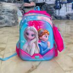 ⁦حقيبة مدرسية مناسبة صف اول / روضة مع مقلمة رسومات : كيرومي - ايلسا - صوفيا⁩ - الصورة ⁦8⁩