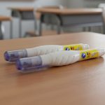 قلم كركت صغير 3 جرام - رج جيداً قبل الاستعمال