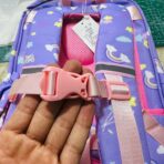 ⁦حقيبة فاخرة يونيكورن باللون البنفسجي الفاتح مع اسفنج حماية للظهر مناسبة للصف الثاني إلى الرابع⁩ - الصورة ⁦3⁩