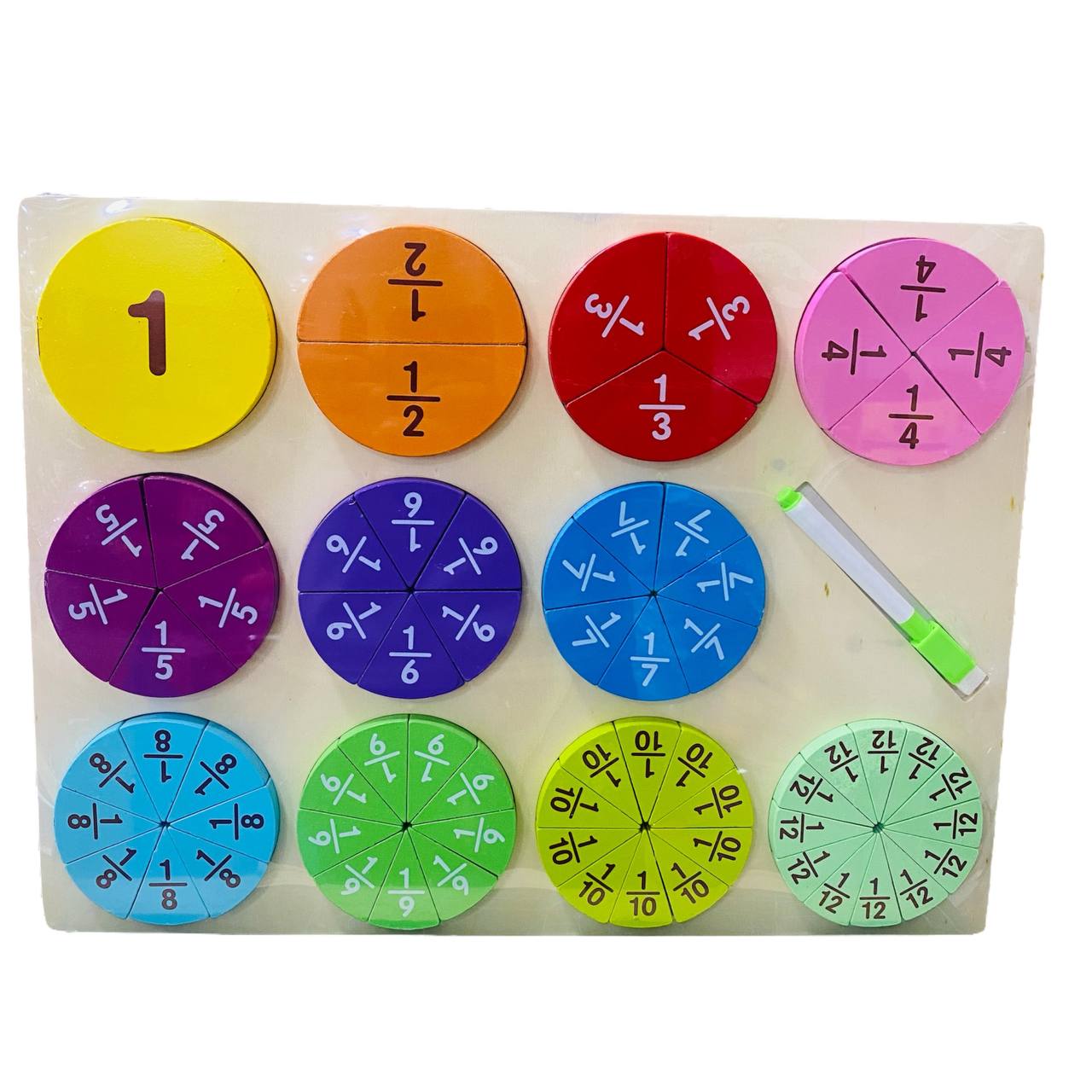 photo_2_2025-09-17_15-23-03 سبورة تعليم درس الكسور الخشبية، مناسب لمعلمات الرياضيات والدورات - الصورة 1