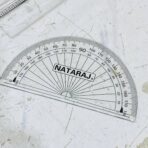 ⁦هندسة ناتاراج درجة اولى - منقلة مغلقة وادوات مناسبة للطلبة المهتمين⁩ - الصورة ⁦2⁩