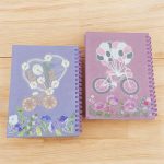 مذكرة بناتية كيوت جامعية - حجم متوسط عربي تصميم تطريز