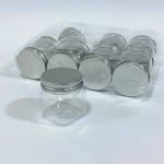 دستة علب مربعة بلاستيك 100 مل -  12 علبة غطاء فضي مع غطاء اسفنجي داخلي للحفظ من الهواء اطول فترة