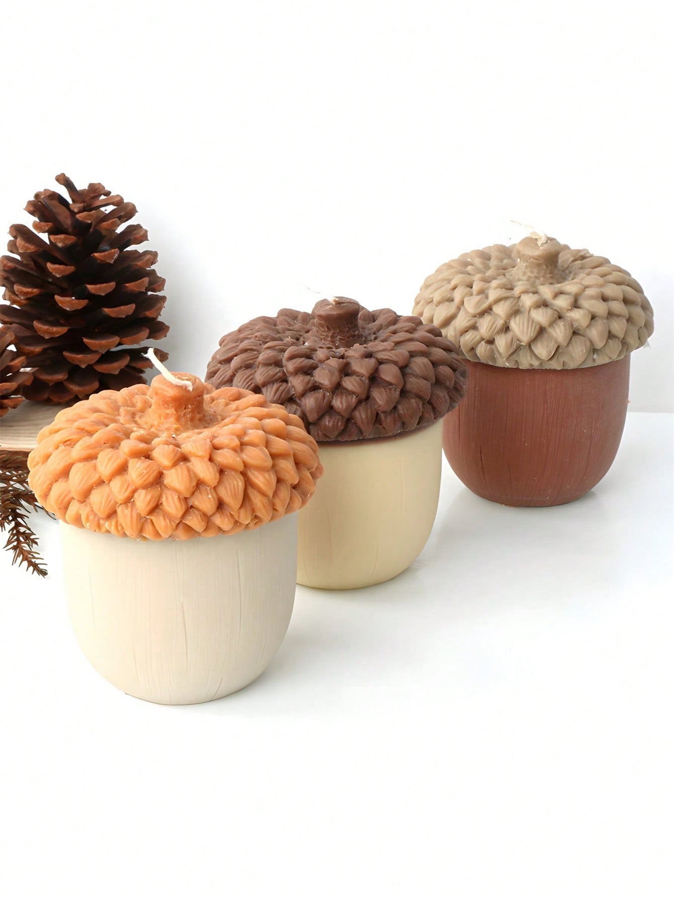 IMG_8386 قالب سيلكون علي شكل صنوبر بتصميم بندق 🌰 WFHM77 - الصورة 1