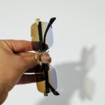 ⁦نظارة شمسية نسائية مع حافظة حماية⁩ - الصورة ⁦2⁩