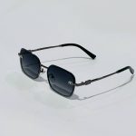 نظارة شمسية نسائية مع حافظة حماية