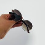 ⁦نظارة شمسية نسائية مع حافظة حماية⁩ - الصورة ⁦5⁩