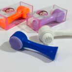 ⁦اداة تنظيف وتقشير الوجه العميق بلطف ، ازالة خلايا الجلد الميتة ، لون عشوائي⁩ - الصورة ⁦3⁩